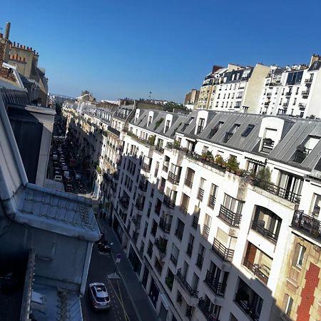 Love Wins Montmartre Parigi Esterno foto
